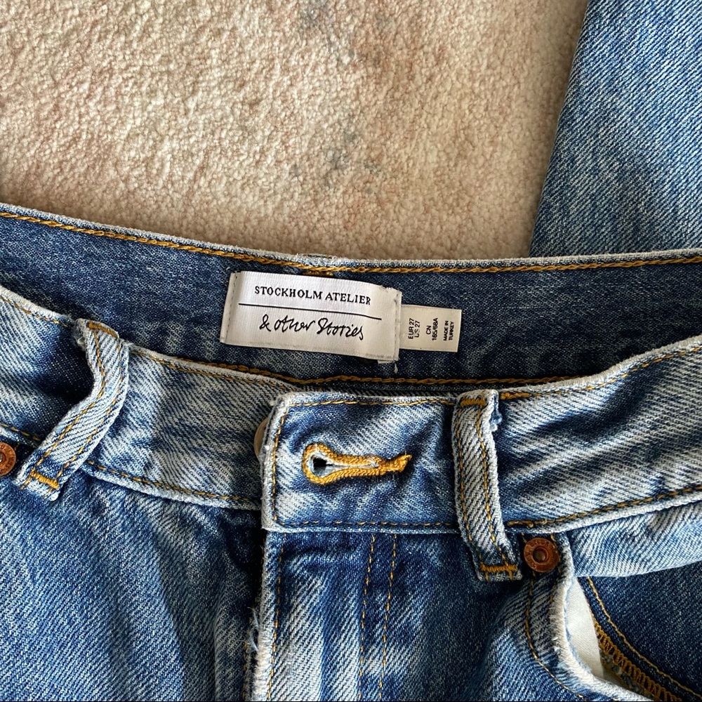 & Other Stories Light Blue High-Waist Jeans - Picture 2 of 3